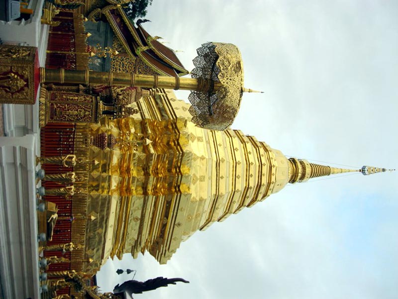 Главная ступа храма