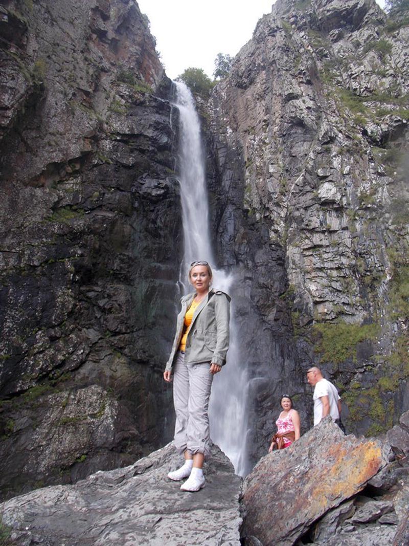 Водопад в Степанцминда