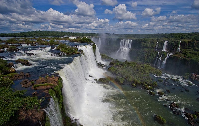 Игуасу в Аргентите - один из красивейших водопадов в мире