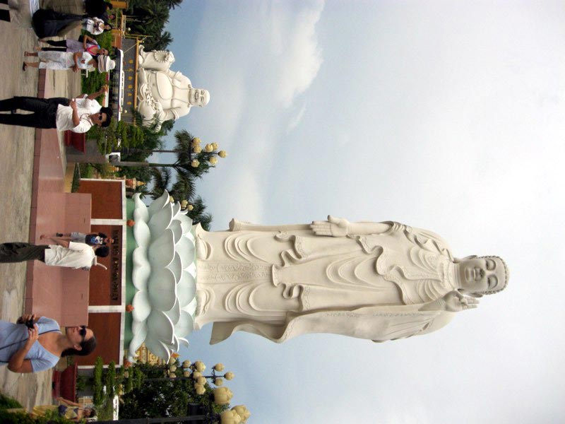 Статуя Будды во Вьетнаме